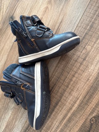 Botas niño talla 23