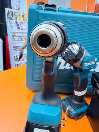 Maletín Taladro Makita + Linterna + Baterías + Car