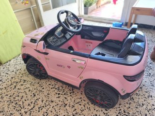 Coche eléctrico infantil rosa