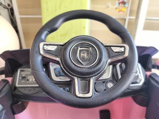 Coche eléctrico infantil rosa