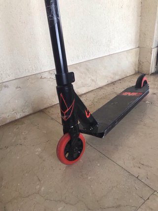 Patinete saltos freestyle