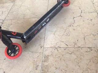 Patinete saltos freestyle