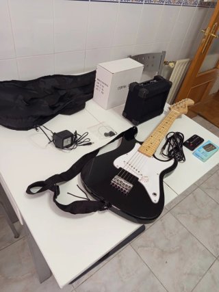 Memphis 19STB Mini Stratocaster Eléctrica NUEVA!!