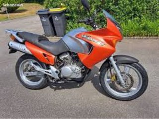 Honda Varadero XL 125 Adventure