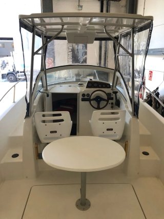 Barco Bénéteau Ombrine 700 1999 · 105cv volvo 210h