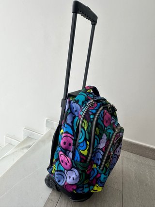 Mochila Totto con Caritas Felices