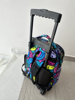 Mochila Totto con Caritas Felices