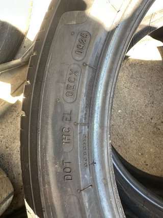 Neumáticos Michelin 235/45 R18 98Y