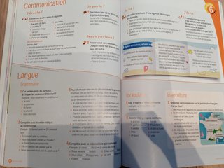 Libro de texto francés Transit 3