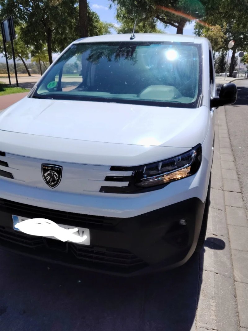 Peugeot Partner 2026 - foto 1
