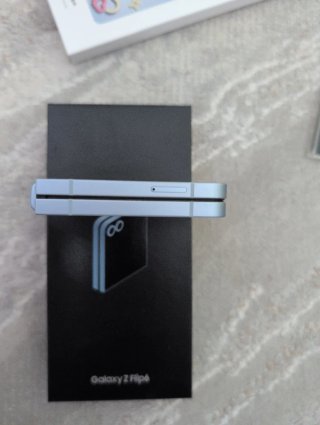 Samsung Galaxy Z Flip6 256GB