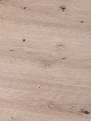 Mesa de salón de madera