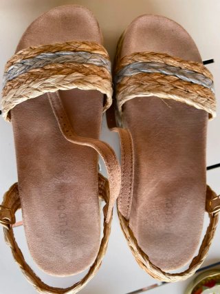 Sandalias esparto cuña Virucci beige multicolor