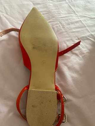 Zapatos joya naranjas con pedrería