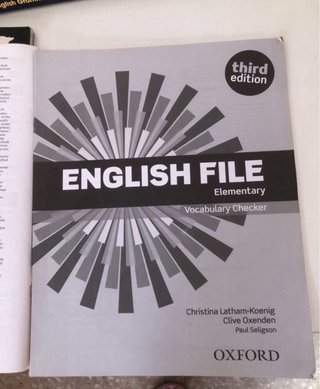 Libro inglés English File Elementary