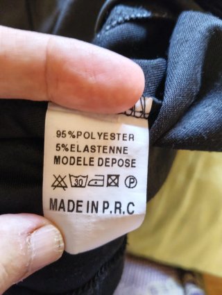 Falda negra acolchada elástica talla M