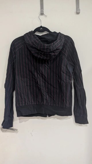 Chaqueta con capucha rayas rosa