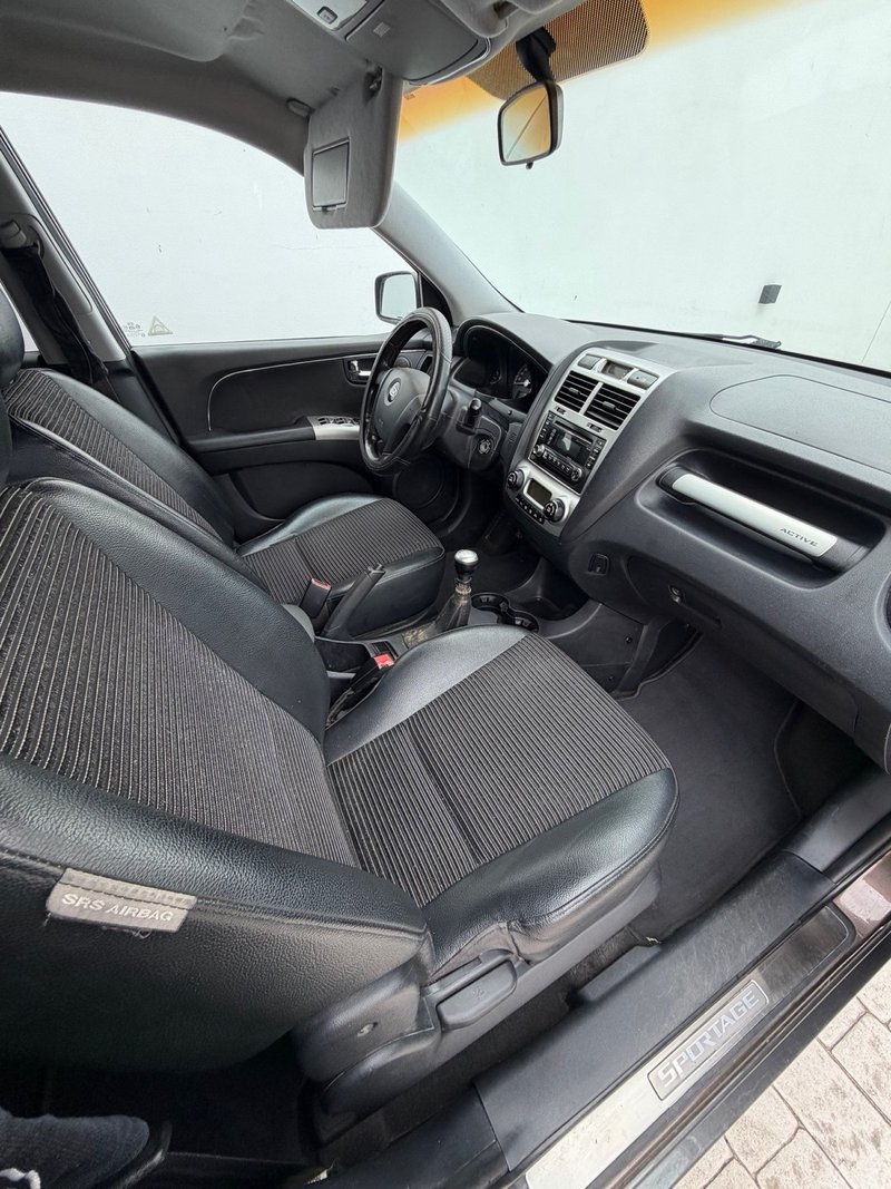 Kia Sportage 2.0 CRDI VGT 4x4 EX 2006, foto 23