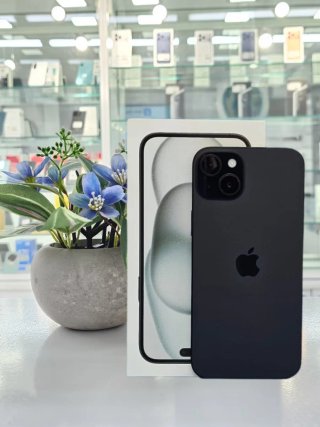 iPhone 15 128GB Negro Semi nuevo