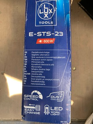 Sierra de calar LUX-TOOLS E-STS-23 600W