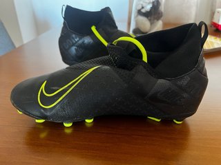 Zapatillas Nike Phantom VSN Talla 37.5