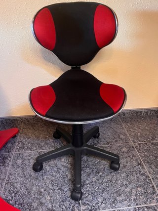 Conjunto escritorio y silla