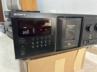 Reproductor CD Sony MegaStorage 300 CD