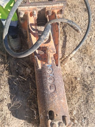 Martillo Hidráulico modelo Tabe 350 para mixta JCB