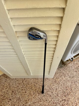 Bolsa de golf Cobra con palos TaylorMade/Odyssey