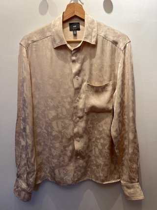 Camisa H&M fiesta satinada talla XS hombre