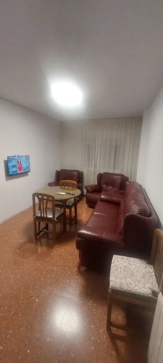 PISO PARA ESTUDIANTES EN AVENIDA DE MADRID –