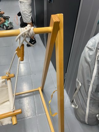 Columpio de madera para bebé