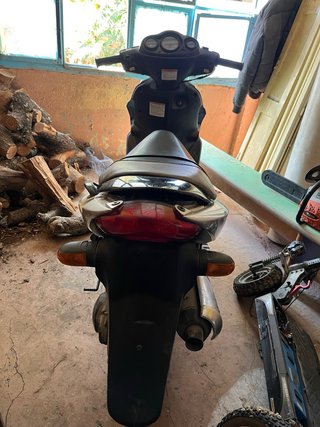 Suzuki Katana Plata Scooter