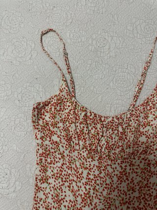 Mono Pull&Bear crema y rojo