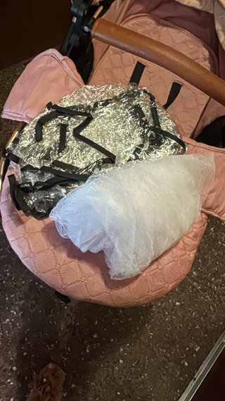 Carrito de bebé niña rosa