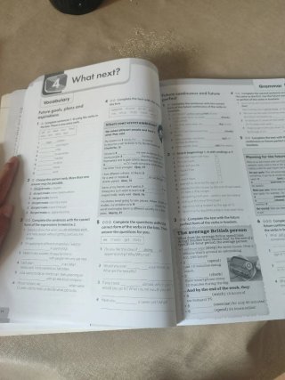 Libro de 3eso de inglés y está plastificado
