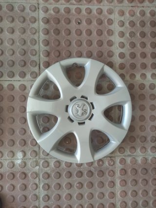 Tapacubos Peugeot 107