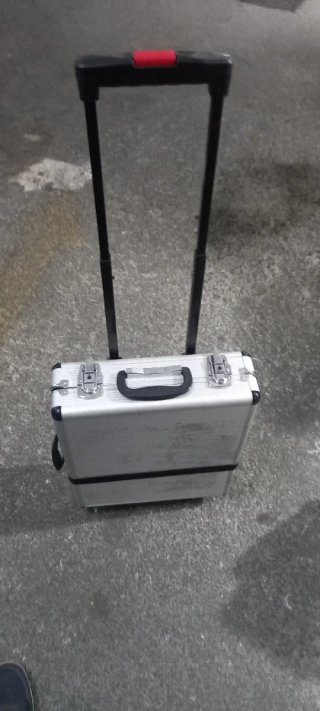 Maleta trolley para herramientas con ruedas