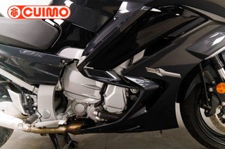 YAMAHA FJR 1300