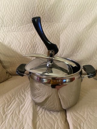 Pentola a Pressione Nuova
