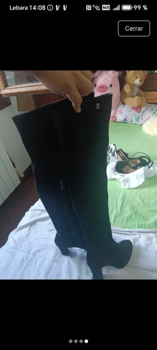 Botas altas de tacón negras