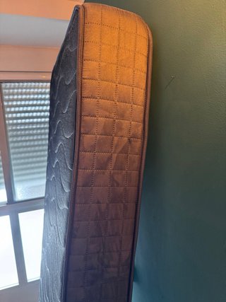 Colchón individual seminuevo marca Ergonomicovisco