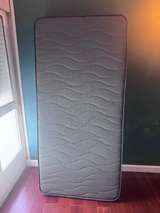 Colchón individual seminuevo marca Ergonomicovisco