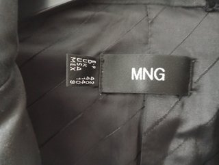 Americana Mango Negra Mujer