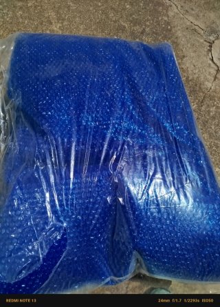 Cubierta solar piscina azul