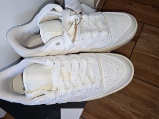Adidas zapatillas Rapid Court Low W beige/blanco