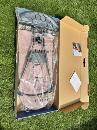Hamaca BabyBjörn rosa. Incluye funda invierno