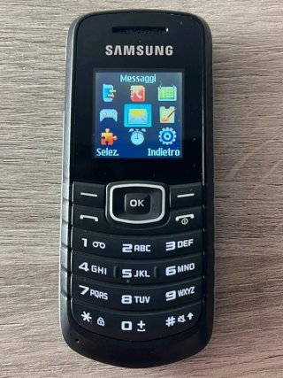 Samsung GT-E1080i Cellulare