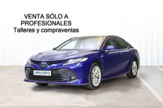 Toyota Camry 2.5 220H Advance