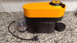 Cafetera Nespresso Vertuo Pop naranja